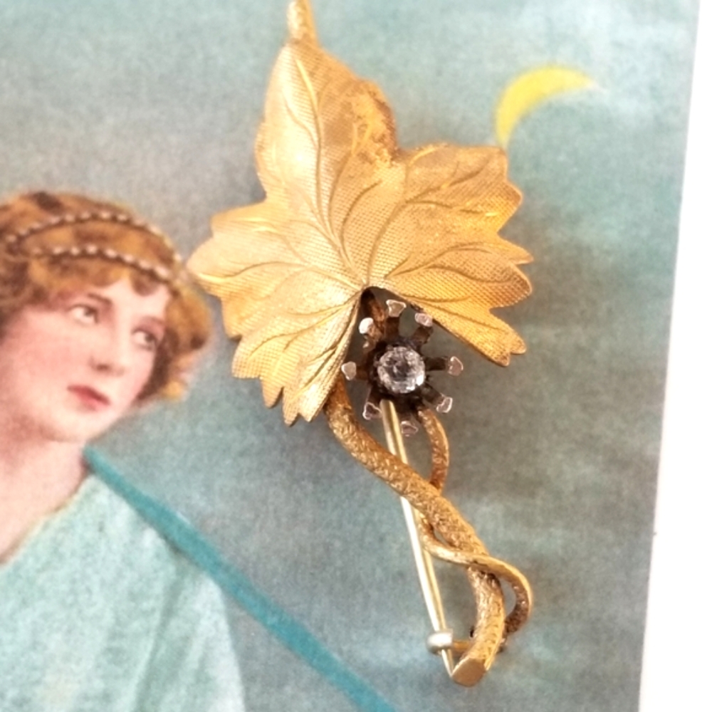 Antique leaf pin gold tone Victorian Edwardian brooch nature forest fall